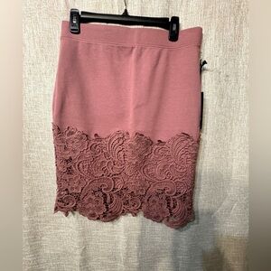 Haute Monde- lace trim pencil skirt- size large-NWT